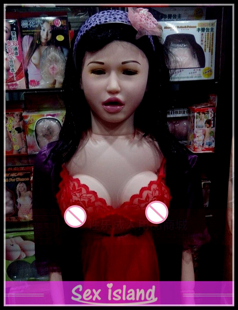 Shenzhen - Sex Island - Doll-Girl, 02.jpg