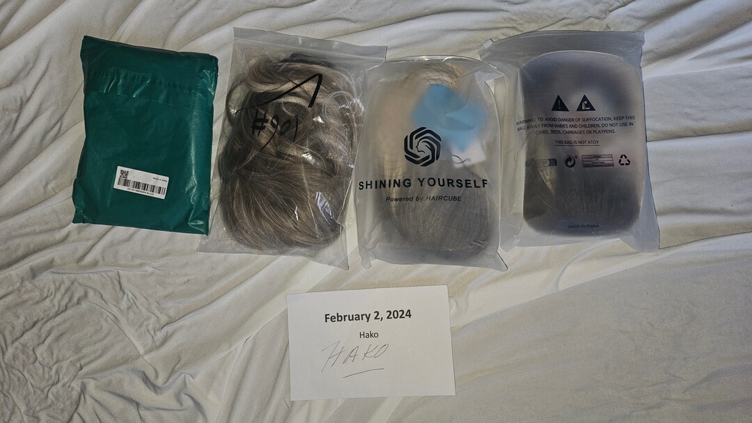 free additional wigs (unopened)