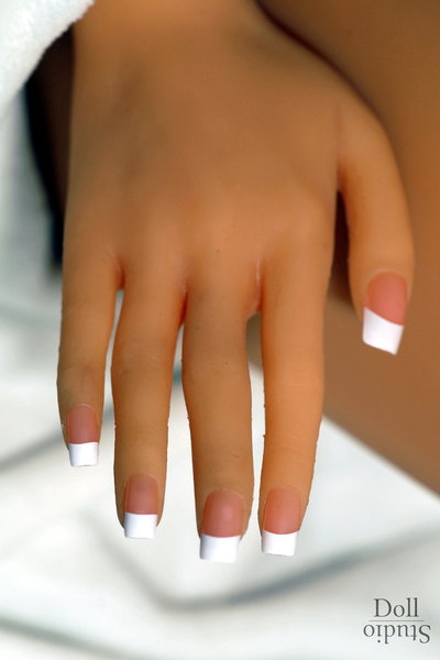 DH161 with Kaede head - finger nails with pink french manicure