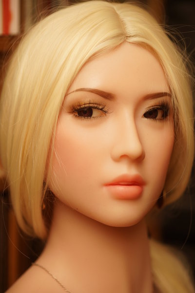 Z-Onedoll ZO-160 SM with ZO-A21 head (non-oral variant)