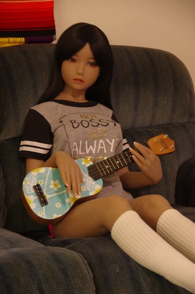 Nina and her Uke (1).JPG