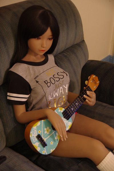 Nina and her Uke (2).JPG