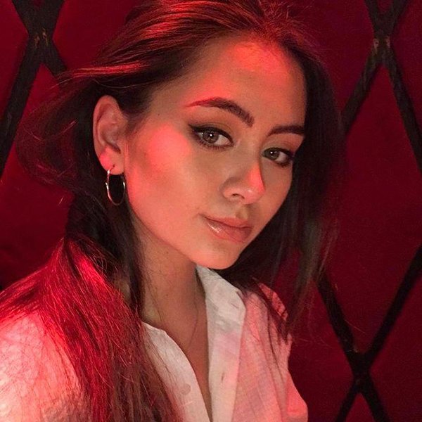 Jasmine Thompson.jpg