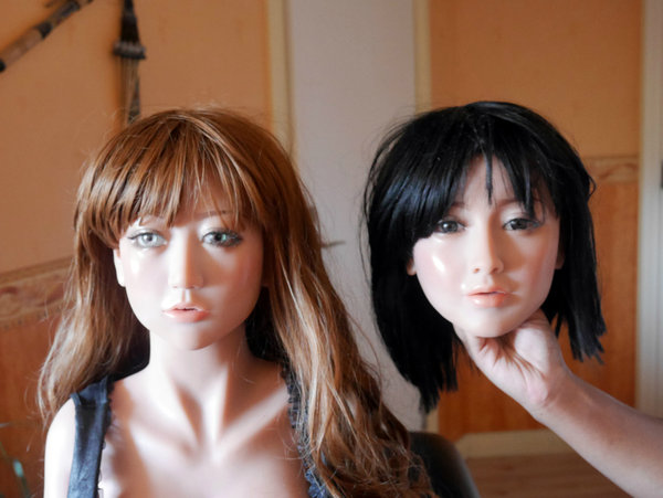 Appreciate much if you want to say which of the heads you think most suits the doll's body.