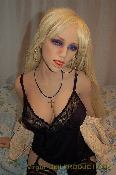 Virgin_Doll-528.jpg