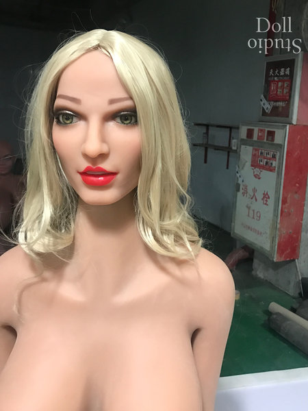 clm-165-body-phoebe-head-20171106085340.jpg