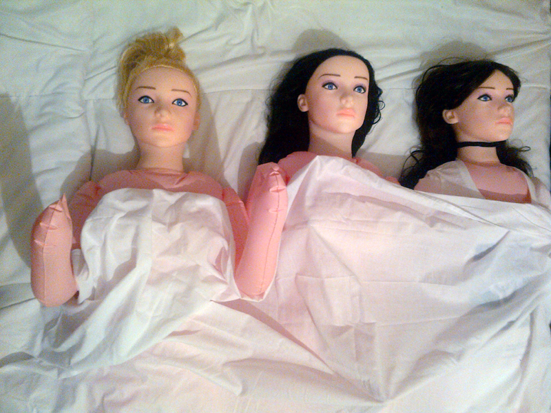 Suzy, Andrea, and Layna love their white duvet and sheet.