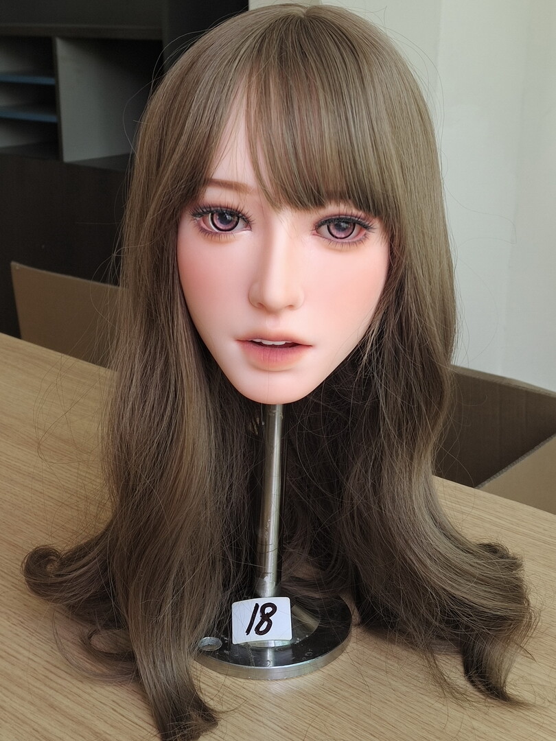 No. 18 head - RHC005 beta version; fit for 165 cm doll body with default silicone..jpg