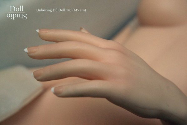 Unboxing DS Doll 145