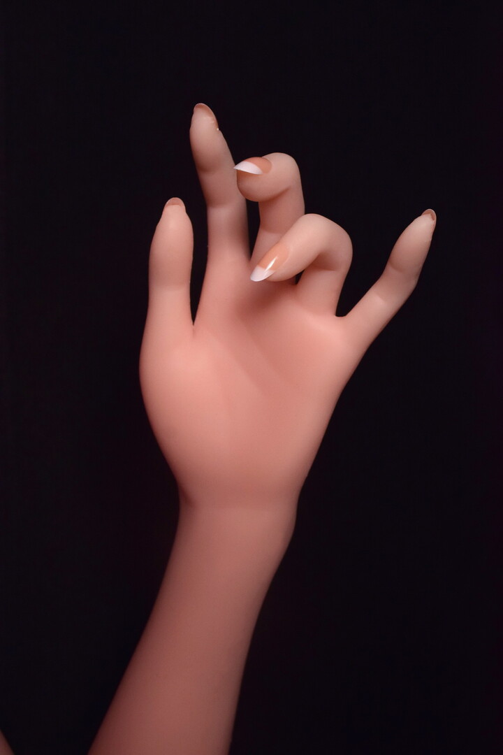 8-Articulated fingers-01.jpg
