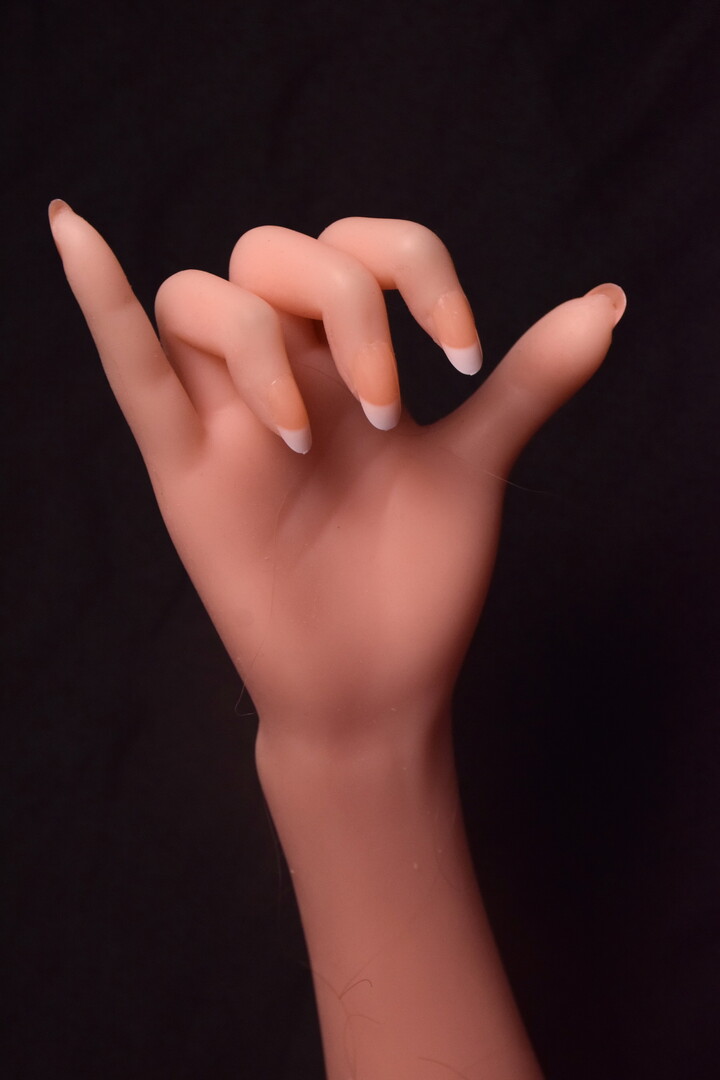 8-Articulated fingers-02.jpg