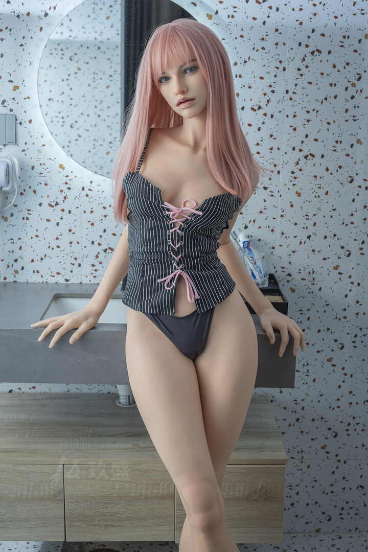 168C Silicone Doll #3B Lisa (ROS) (47).jpg