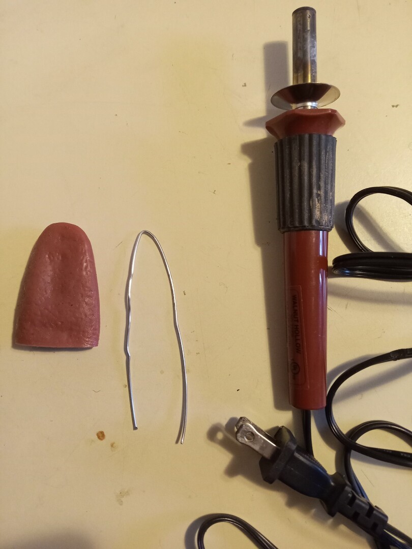 Tongue, aluminum wire, soldering iron