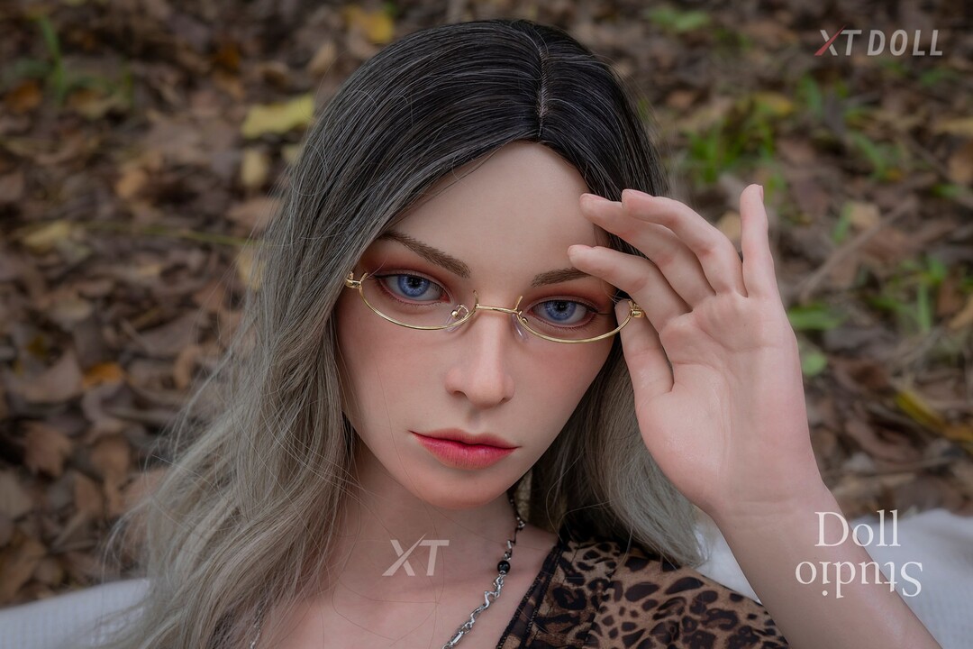 xt-doll-xt-s165e-body-xt-15-b-melanie-head-9016.jpg