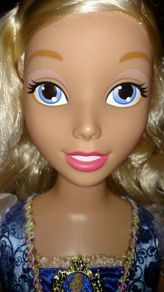 A close up of her face. She's really cute and captures the traditional Disney Cinderella look. I'll probably do at least a partial repaint of her face.