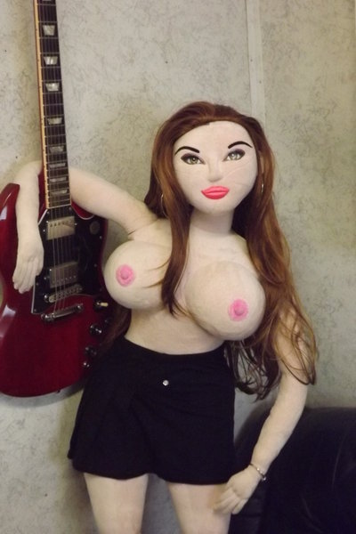 Babes, boobs, and guitars... I am truly blessed lol
