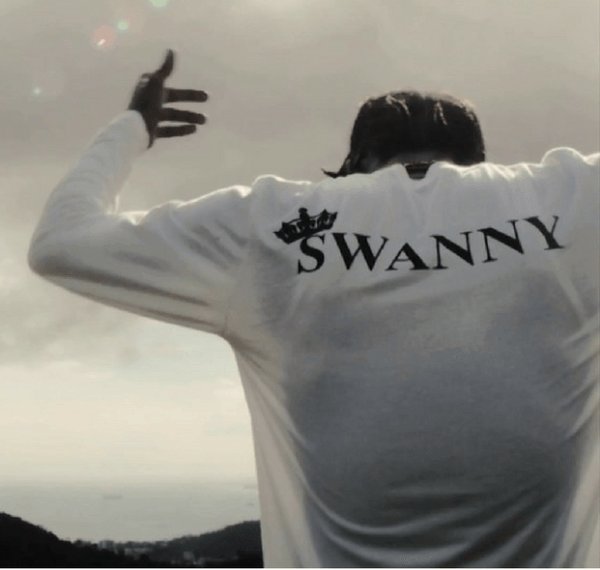 Da swanny.jpg