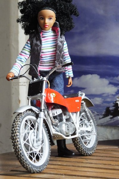 Tessa with her Protar 1/9 scale Montesa Cota 247 trials bike