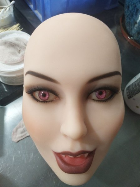 Vampire head 2.jpg