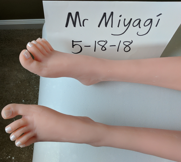 feet 2.png