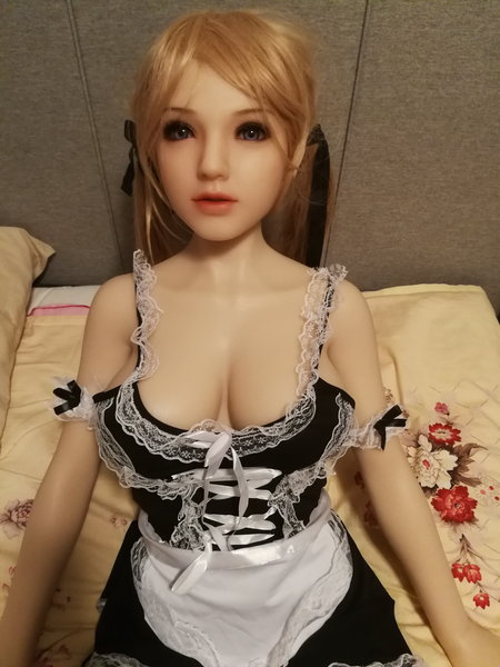 Maid outfit extra