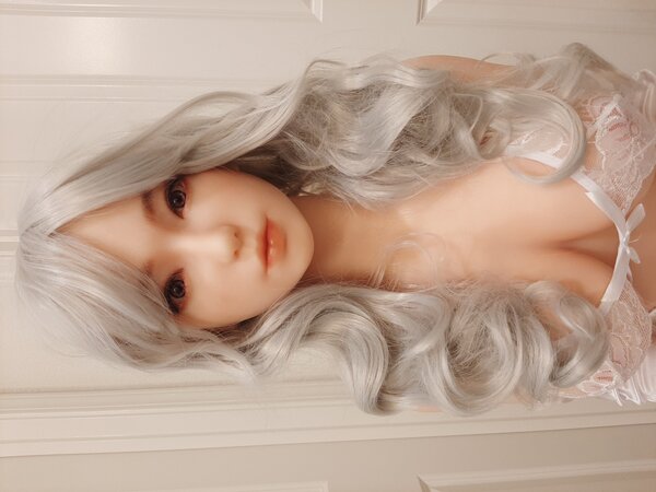 silver grey wavy wig