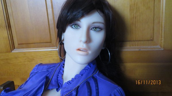 Yourdoll has one more of my sisters on sale? And you want me to help.
