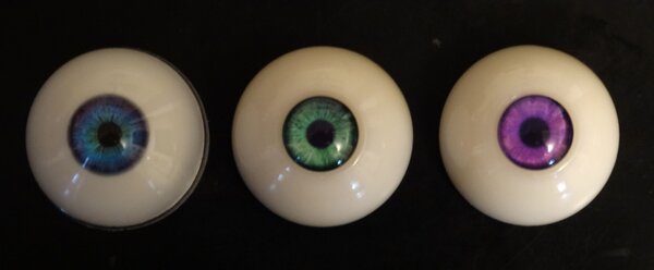Kimber eye on the left, EME with the irises I ordered on right