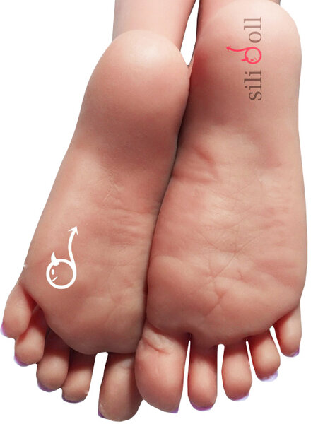 Sili Doll Feet 2020.jpg