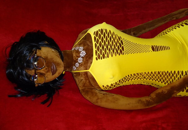 Roxi_Yellow_Dress_02.jpg