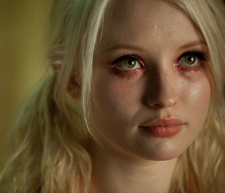 Emily-Browning-Sucker-Punch-demolitionvenom-21381176-445-383.jpg