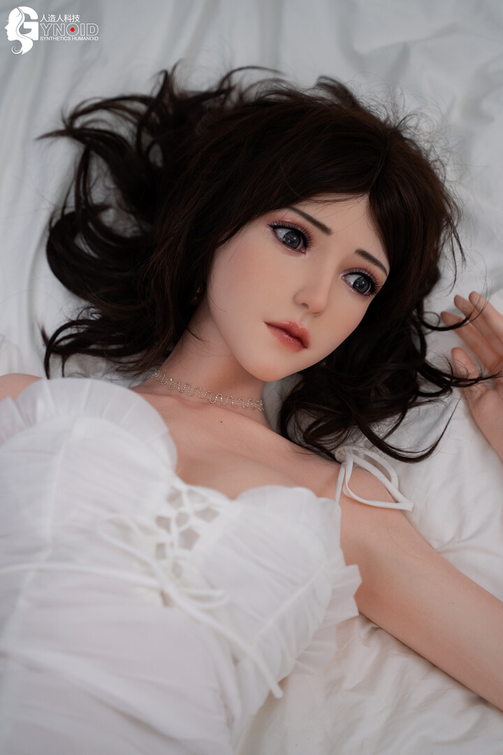 02_GYNOID Doll Arina.jpg